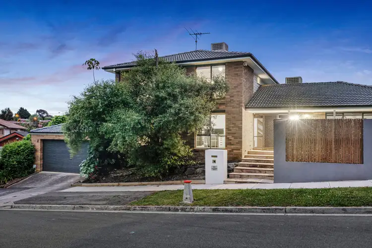 11 Cunningham Drive, Endeavour Hills VIC 3802
