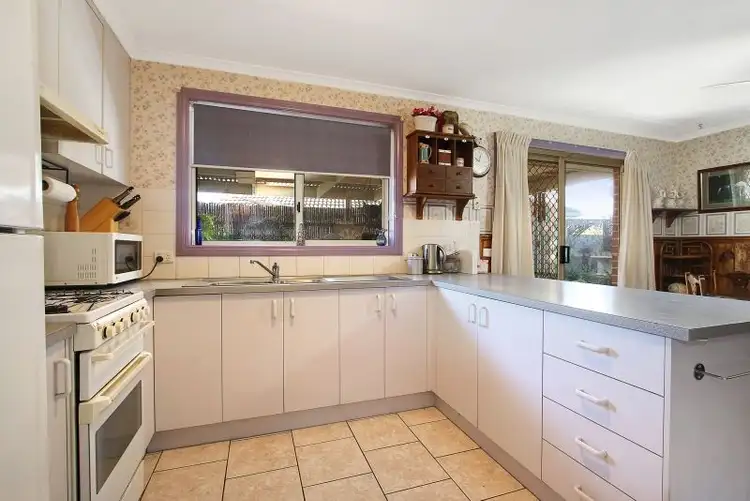 Sixth view of Homely house listing, 35 Nicole Crescent, Wodonga VIC 3690