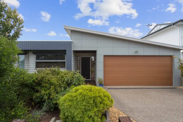 19 Sanctuary Drive, Cowes VIC 3922