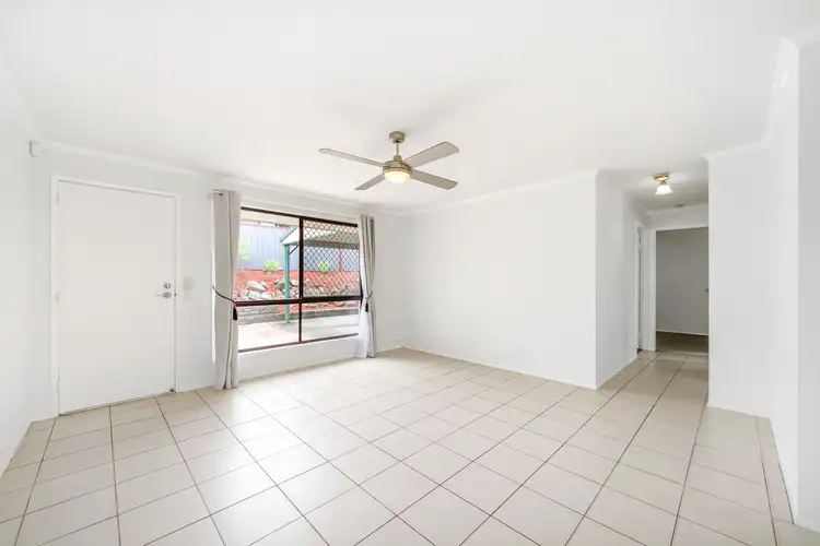 Fifth view of Homely house listing, 2/39 Alexander Drive, Highland Park QLD 4211