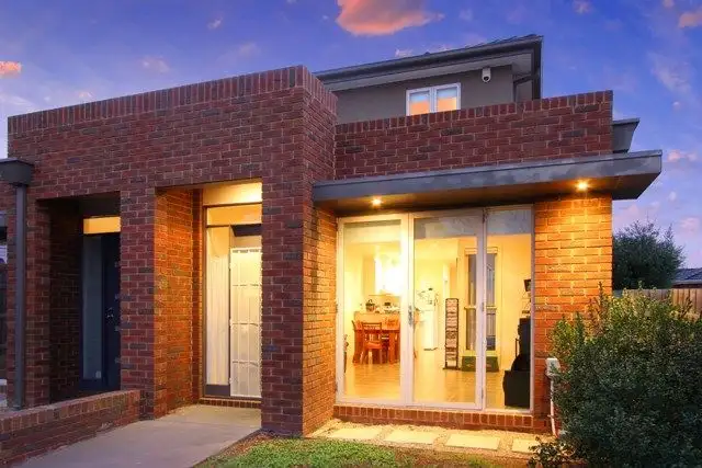 131 Henty Street