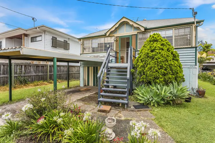 28 Winchester Street, Hamilton QLD 4007
