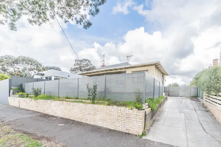 575 Hargreaves Street