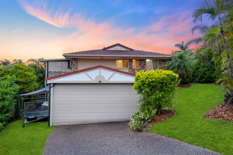 22 Hillside Crescent, Edens Landing QLD 4207