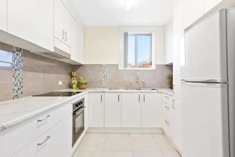 6/93-95 Dandenong Road East, Frankston VIC 3199