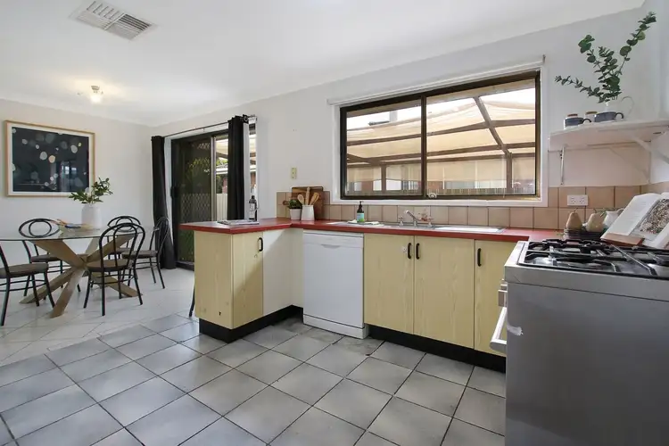 Third view of Homely house listing, 2 Graetz Court, Lavington NSW 2641