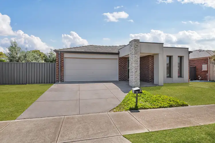 Main view of Homely house listing, 3 Howard Place, Deer Park VIC 3023