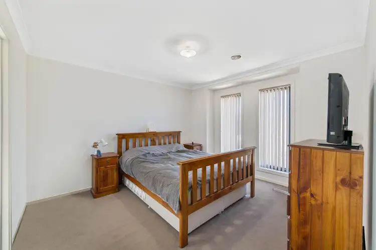 Fifth view of Homely house listing, 3 Howard Place, Deer Park VIC 3023