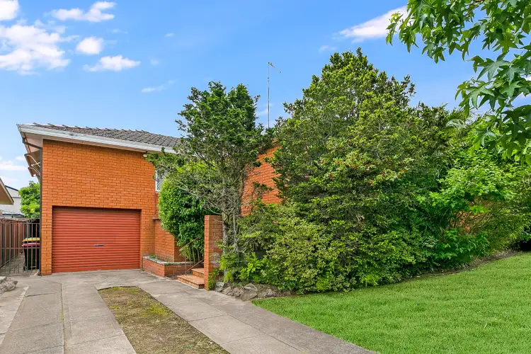 126 Rex Road, Georges Hall NSW 2198