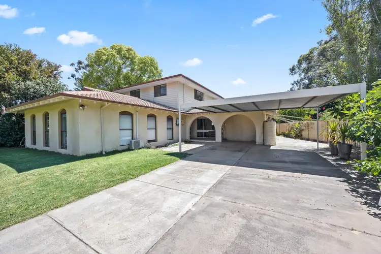 33 Hunter Drive, Lesmurdie WA 6076