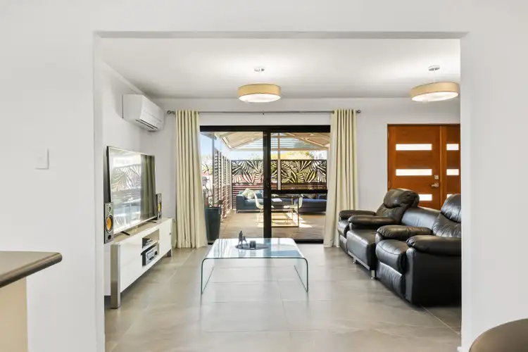 Seventh view of Homely house listing, 20 Oleander Way, Kallaroo WA 6025