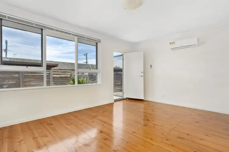 Fifth view of Homely unit listing, 2/19 Oakes Avenue, Clayton South VIC 3169