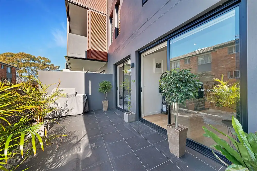 Main view of Homely apartment listing, 2/1-5 Mandolong Road, Mosman NSW 2088