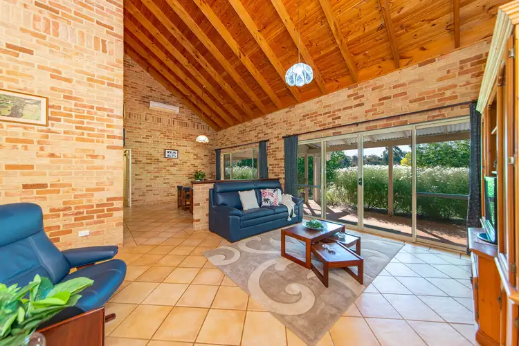Sixth view of Homely house listing, 10 Watersford Road, Winnejup WA 6255