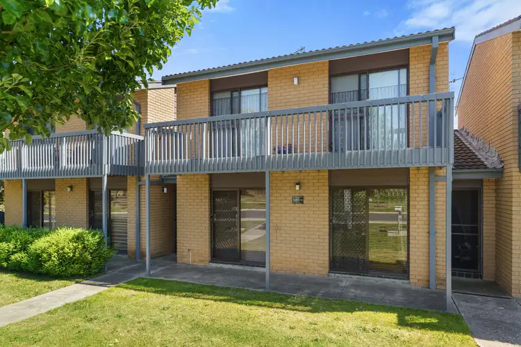 2/37 Southbar Road, Karabar NSW 2620
