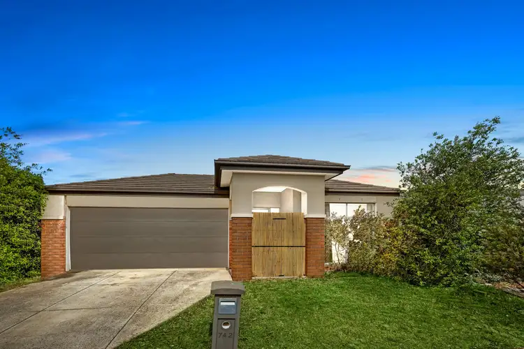 742 Armstrong Road, Manor Lakes VIC 3024