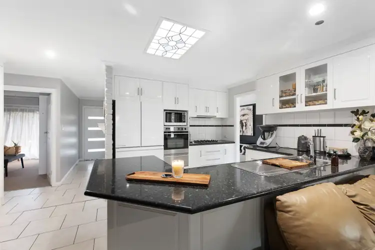 Fifth view of Homely house listing, 7 Kingsley Court, Mount Gambier SA 5290