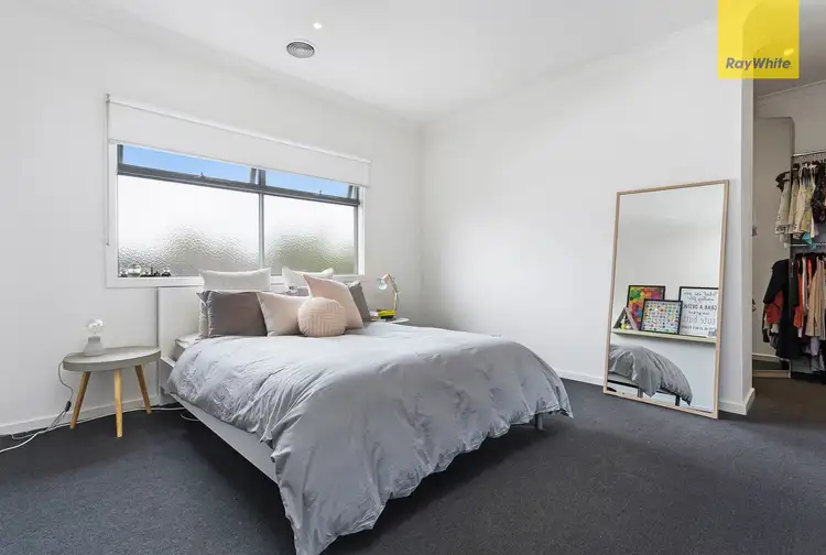 Fifth view of Homely house listing, 2/10 Tekapo Crescent, Taylors Lakes VIC 3038