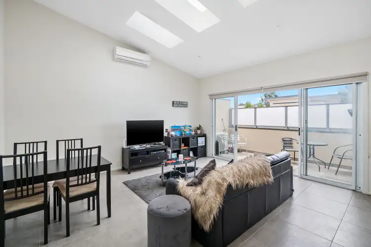 Third view of Homely unit listing, 8/9 Stamford Crescent, Rowville VIC 3178