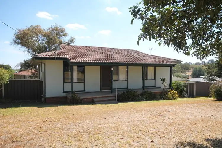 2 Endeavour Place, Young NSW 2594