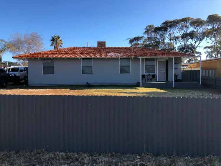 7 Grevillea Crescent, Kambalda West WA 6442