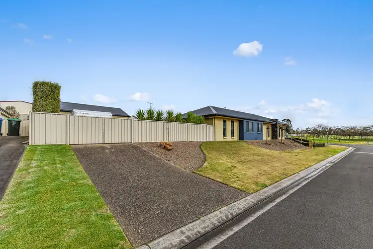 Fifth view of Homely house listing, 2 Mariner Court, Mount Gambier SA 5290