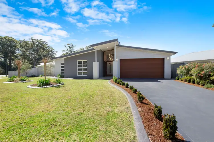 19 Martin Place, Broulee NSW 2537