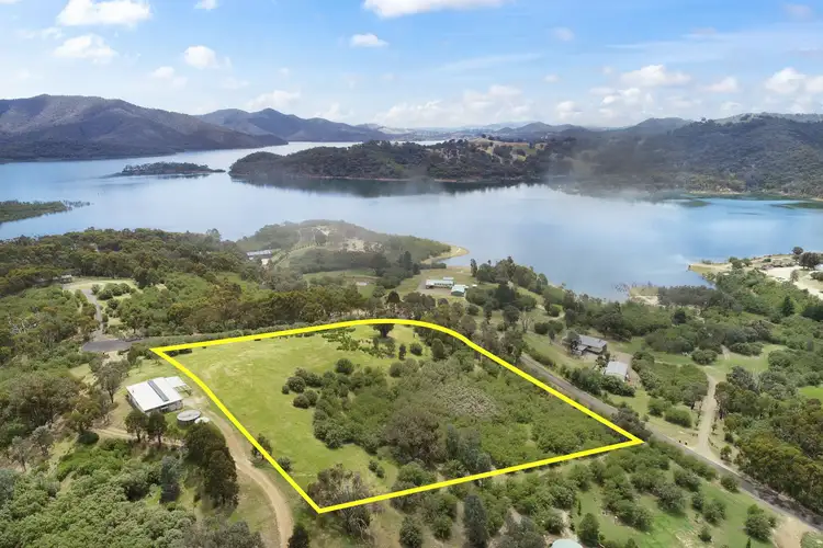 55 Howqua Point Road, Howqua Inlet VIC 3723