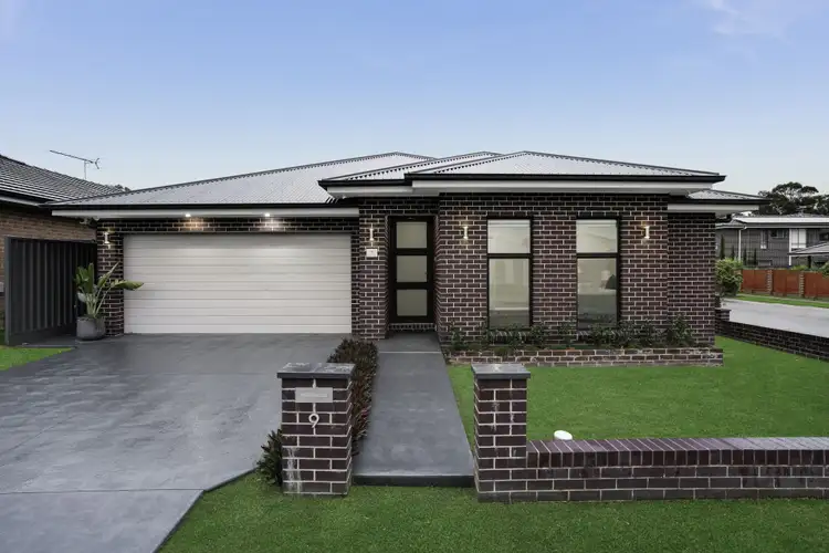 9 Grantham Crescent, Denham Court NSW 2565