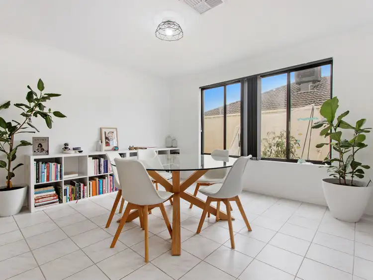Sixth view of Homely house listing, 7 Dennis Retreat, Baldivis WA 6171