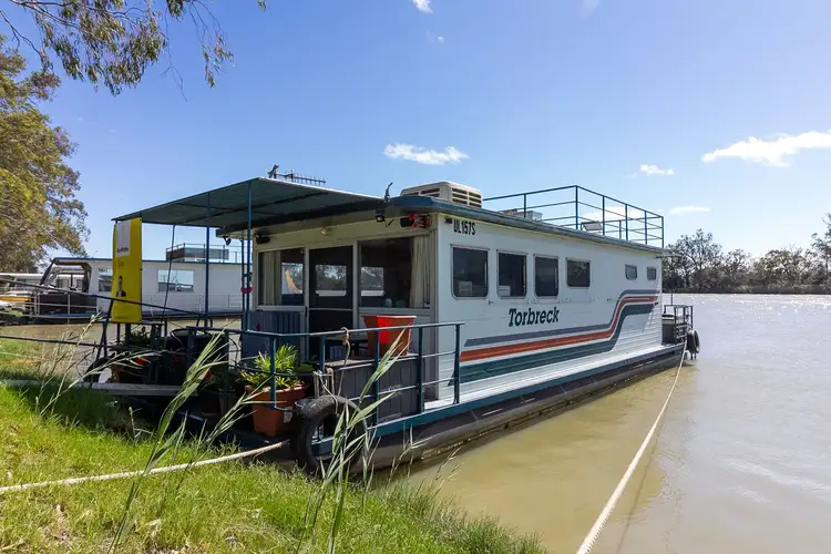 Houseboat 'Torbreck', Big River Marina Riverview Drive, Berri SA 5343