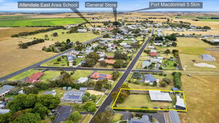 24 William Street Central, Allendale East SA 5291