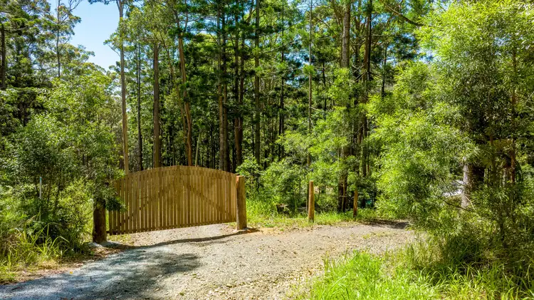 34 Scotts Road, Booroobin QLD 4552