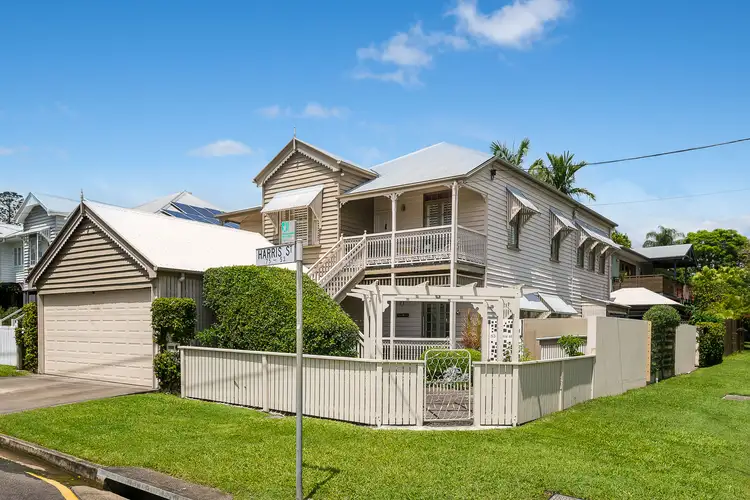 53 Harris Street, Hawthorne QLD 4171