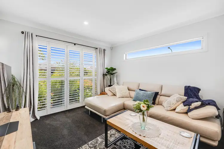 Second view of Homely house listing, 10 Yarrow Close, Middle Ridge QLD 4350
