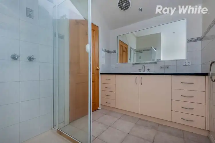 Fifth view of Homely house listing, 2/31 Streeton Circuit, Mill Park VIC 3082