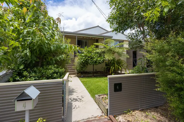 4 Brennan Road, Scarborough QLD 4020