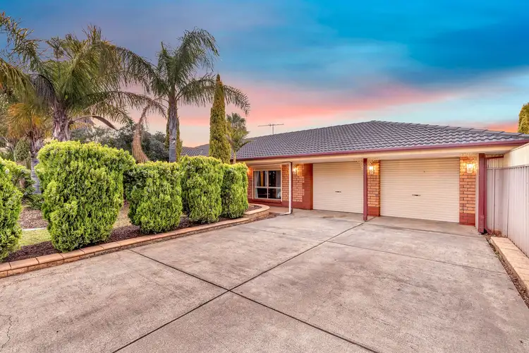 Second view of Homely house listing, 2 Silvertop Court, Craigmore SA 5114