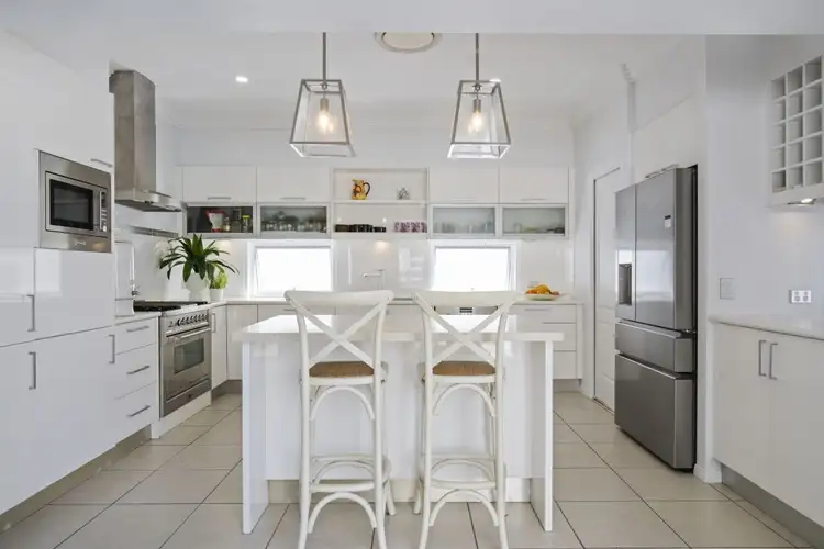 8 Auriga Court, Robina QLD 4226