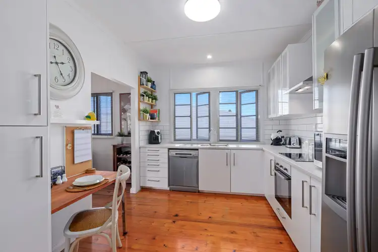 Second view of Homely house listing, 152 Broadwater Road, Mount Gravatt East QLD 4122