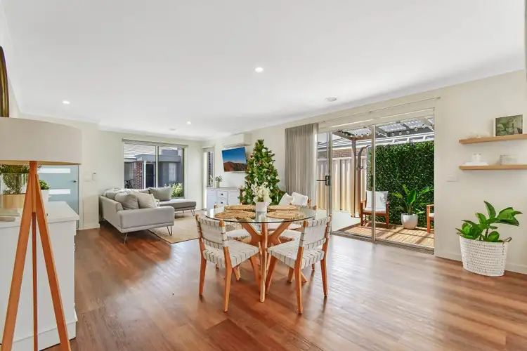 Sixth view of Homely unit listing, 12 Woodlet Place, Pakenham VIC 3810
