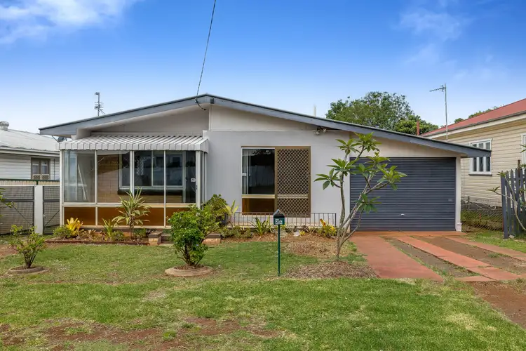 2a Newmarket Street, Newtown QLD 4350