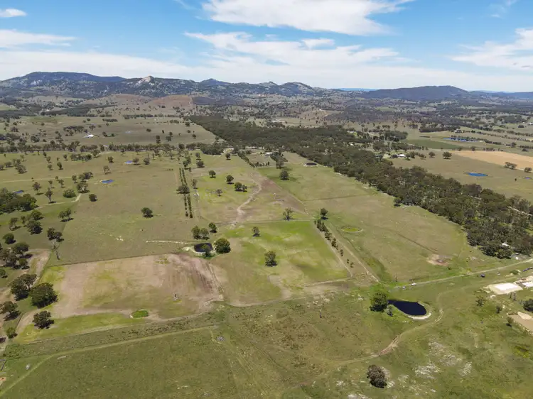 31 Sunnyside Hall Road, Tenterfield NSW 2372