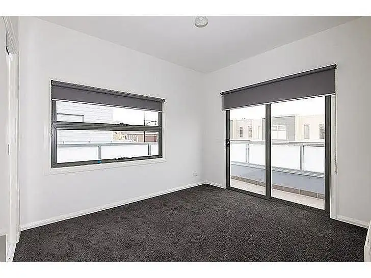 Fifth view of Homely house listing, 1/53 Saxony Drive, Epping VIC 3076