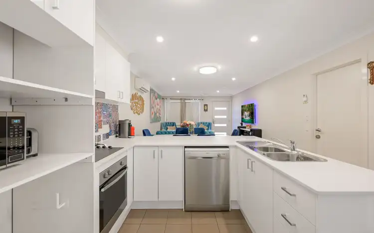 Sixth view of Homely house listing, 15/73 Sovereign Circuit, Glenfield NSW 2167