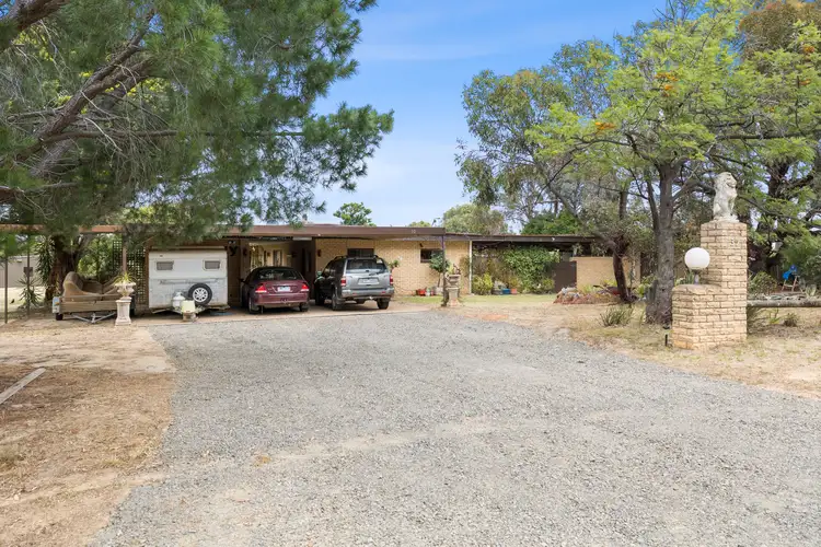 32 Holloway Road East, Stawell VIC 3380