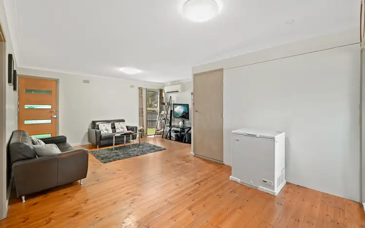 Third view of Homely house listing, 33 Tea Tree Crescent, Macquarie Fields NSW 2564