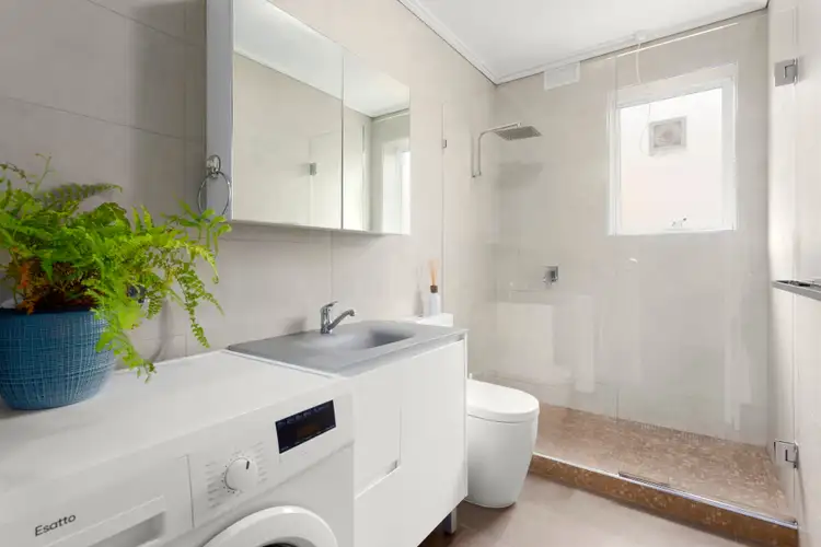 Sixth view of Homely apartment listing, 4/55 Daley Street, Bentleigh VIC 3204