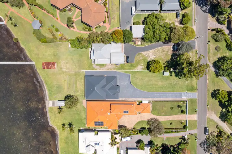 Second view of Homely house listing, 11 Lakeview Road, Morisset Park NSW 2264