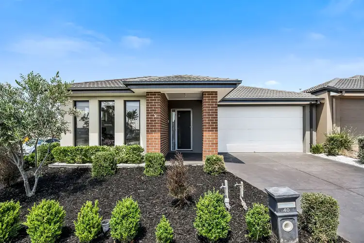 40 Hartland Drive, Cranbourne North VIC 3977